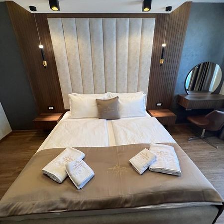 Hotel Palace San Valentino Умаг Екстер'єр фото