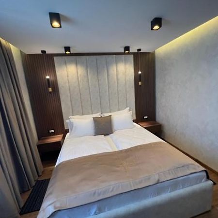 Hotel Palace San Valentino Умаг Екстер'єр фото