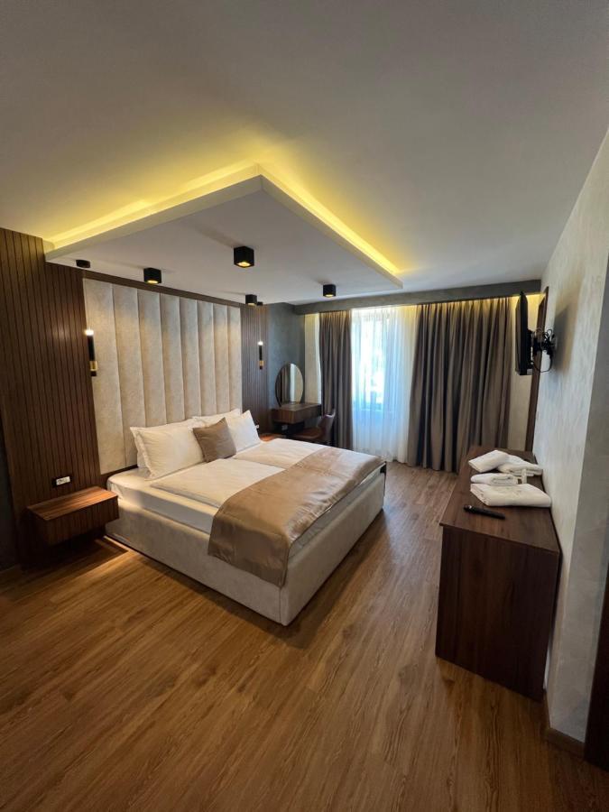 Hotel Palace San Valentino Умаг Екстер'єр фото