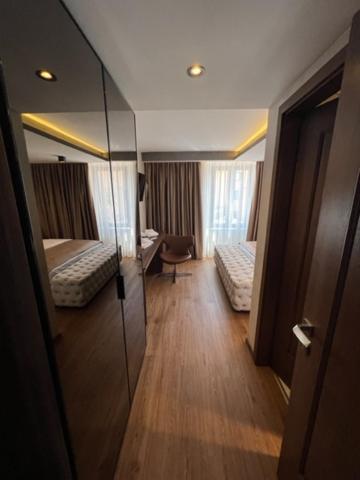 Hotel Palace San Valentino Умаг Екстер'єр фото