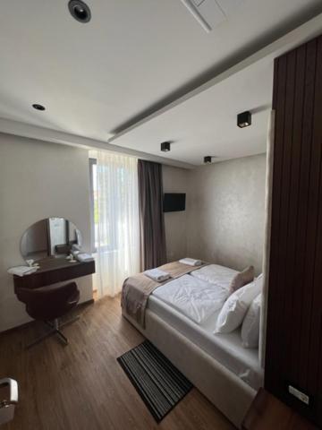 Hotel Palace San Valentino Умаг Екстер'єр фото